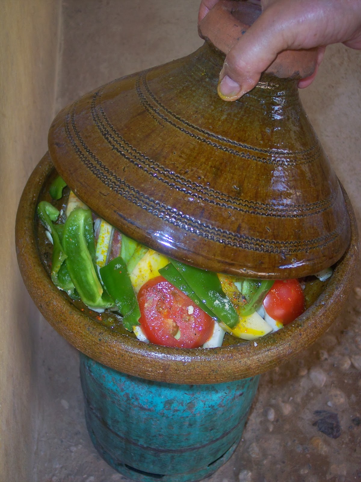 Five Reasons To Ditch Your Pots &  Pans for a Moroccan Tagine
