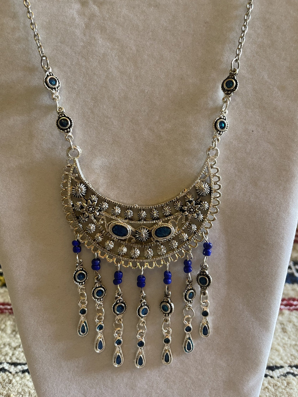 Amal Necklace Earrings Set Blue