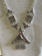 Amna Necklace Earrings Set Green