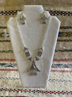 Amna Necklace Earrings Set Green
