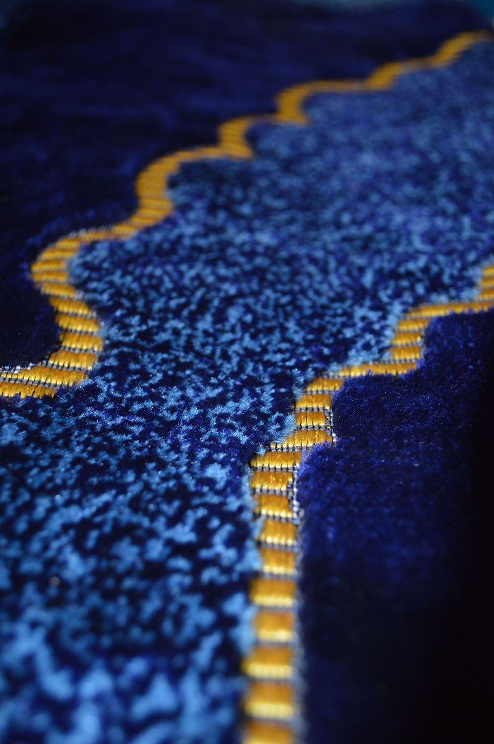 Salma Prayer Rug Navy