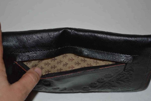 Marwa Leather Clutch Carved Black-5173